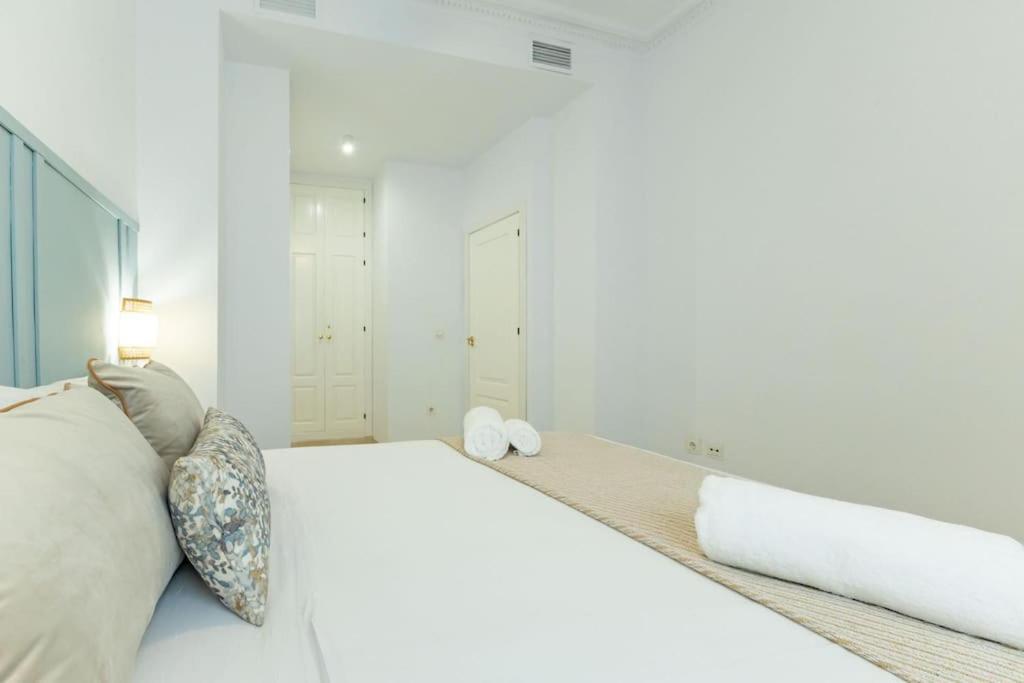 Imperial Central Suite By Valcambre Sevilla Exterior foto